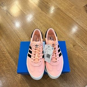 Brand New Sambarose Adidas Womens Sneakers!